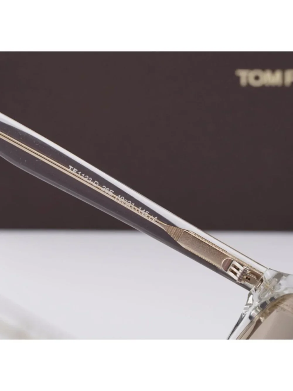 Tom Ford model ft1123